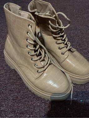 Womens Tan Croc-Embossed Lace-Up Combat Boots
